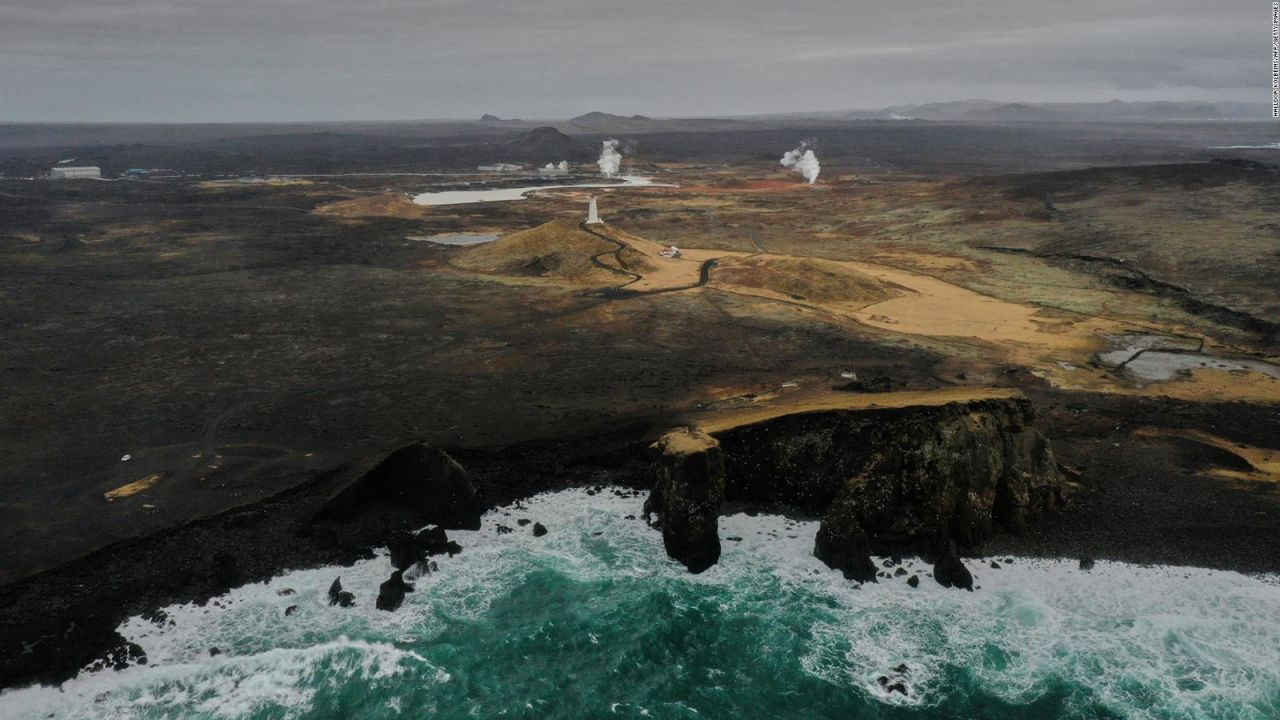 CNNE 968016 - grindavik- la tierra que tiembla y no deja dormir