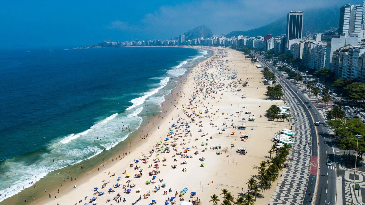 CNNE 969120 - clausuran fiesta en vagones del metro de rio de janeiro