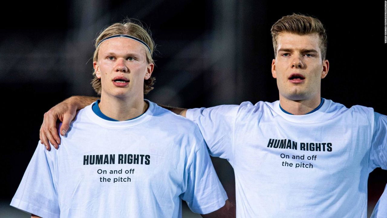 CNNE 970696 - erling haaland y jugadores de noruega protestaron contra qatar 2022