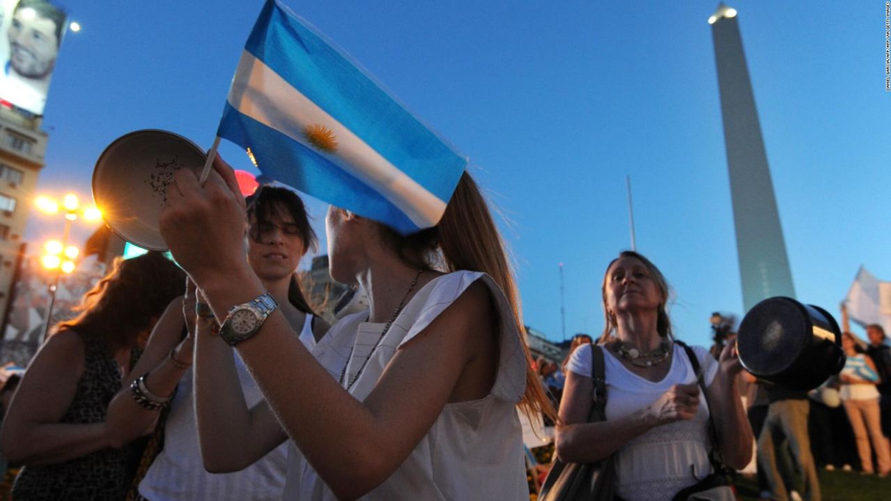 CNNE 971449 - asi nacio la grieta en argentina, segun ernesto tenembaum