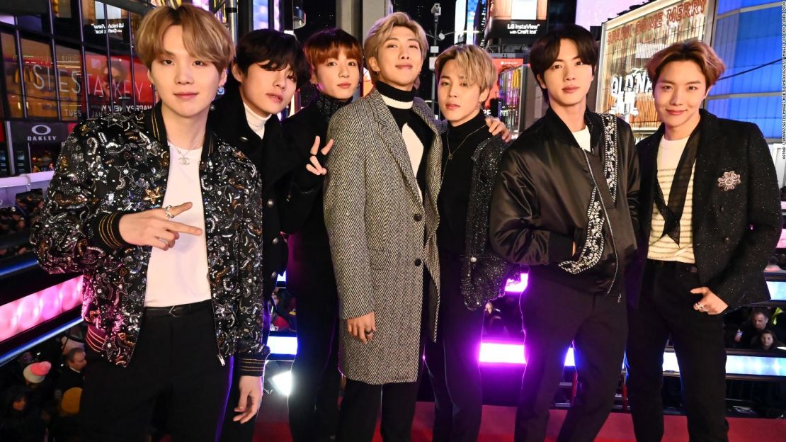 CNNE 972411 - la banda bts revela actos de discriminacion en su contra