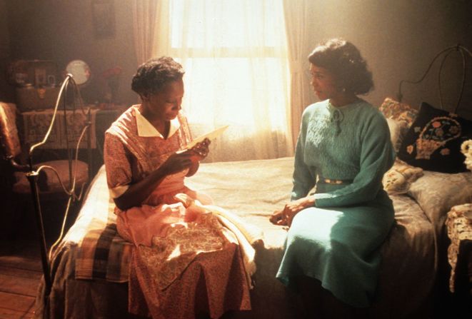 "The Color Purple": basada en la aclamada novela de Alice Walker, Whoopi Goldberg interpreta a una mujer maltratada que anhela reunirse con su hermana. (Hulu) Michael Ochs Archives / Moviepix / Getty Images
