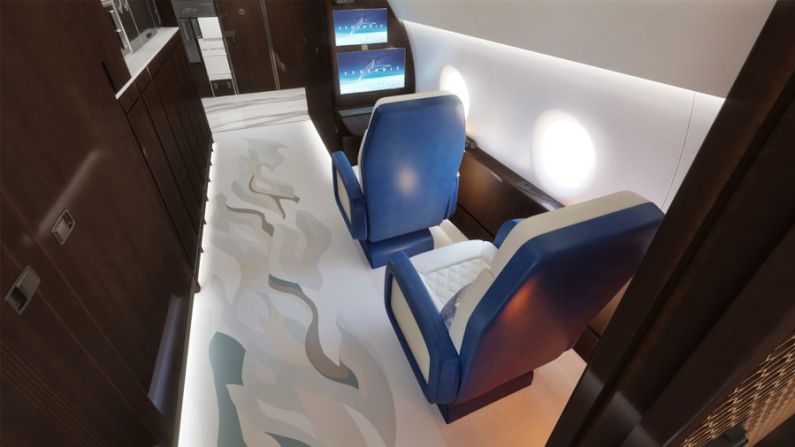 Avión de 31 asientos: el jet tiene dos suites privadas, dos cocinas, dos baños y un área de cabina principal con 20 asientos de clase ejecutiva.