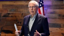 CNNE 975810 - mitch mcconnell retracta sus palabras contra empresarios