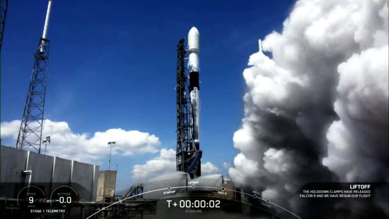Spacex pone en órbita otros 60 satélites starlink con conectividad a internet | cnn