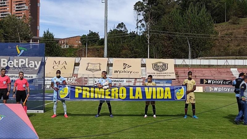 Colombia: equipo jugó con solo 7 futbolistas | CNN