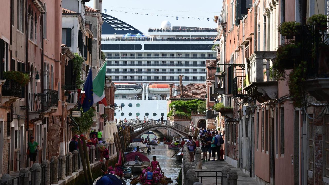 CNNE 979540 - cruceros regresaran a venecia en junio proximo