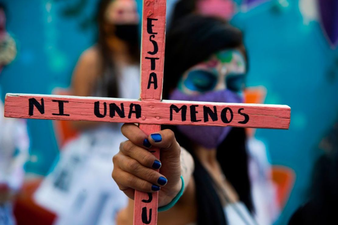 "Ni una menos". Marcha de "Las Catrinas CDMX 2020" contra el feminicidio en noviembre de 2020 en Ciudad de México.