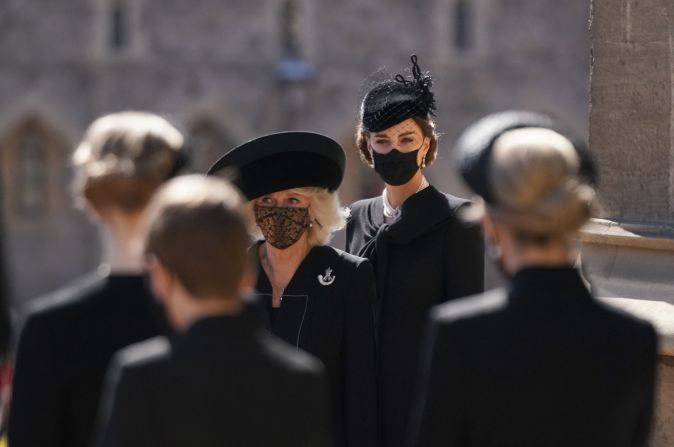 Camilla de Gran Bretaña, duquesa de Cornualles y Catalina de Cambridge, duquesa de Cambridge, participaron en la procesión fúnebre. Crédito: Victoria Jones / POOL / AFP via Getty Images