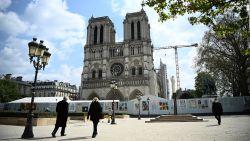 CNNE 980977 - asi ayudarias a reconstruir la catedral de notre dame