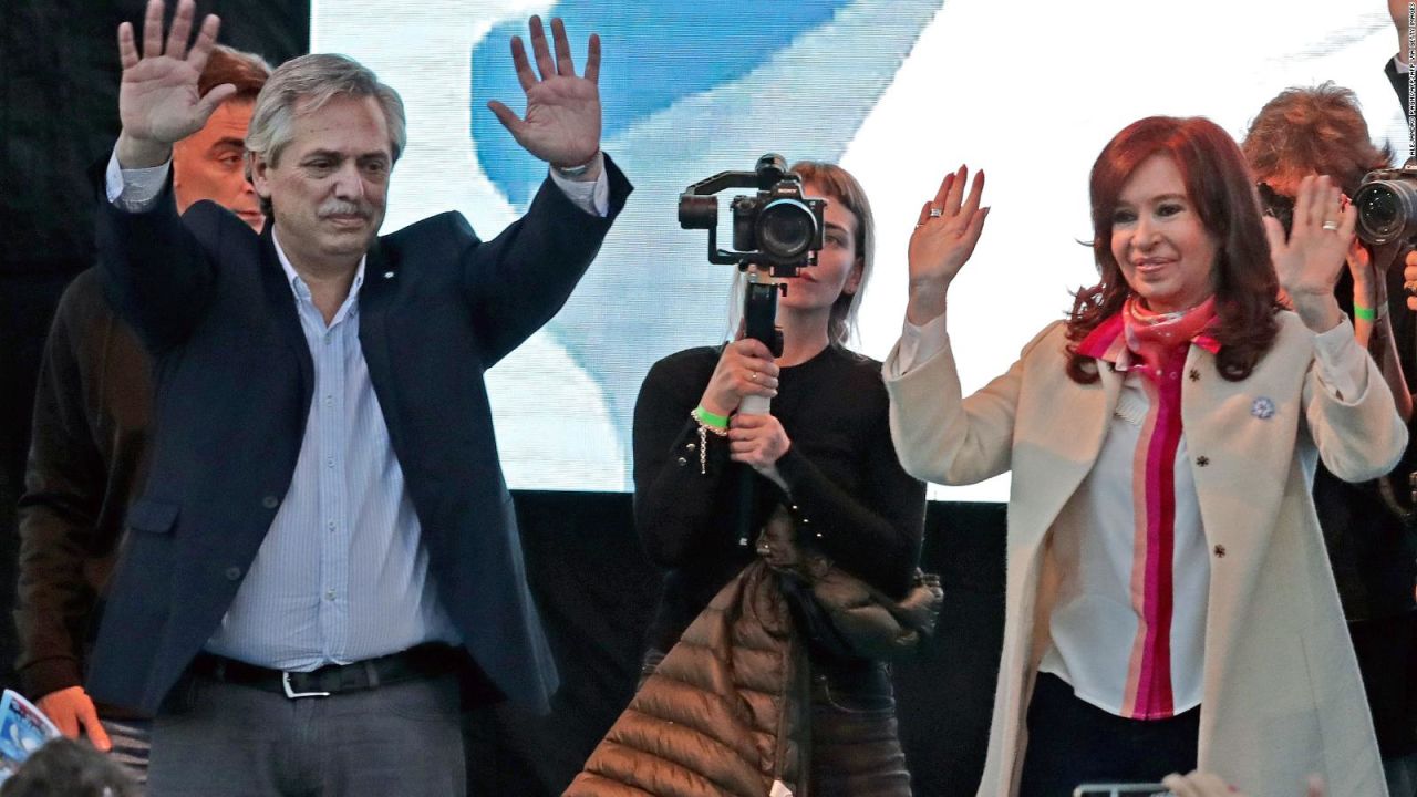 CNNE 981011 - ¿gobierna cristina o alberto fernandez en argentina?