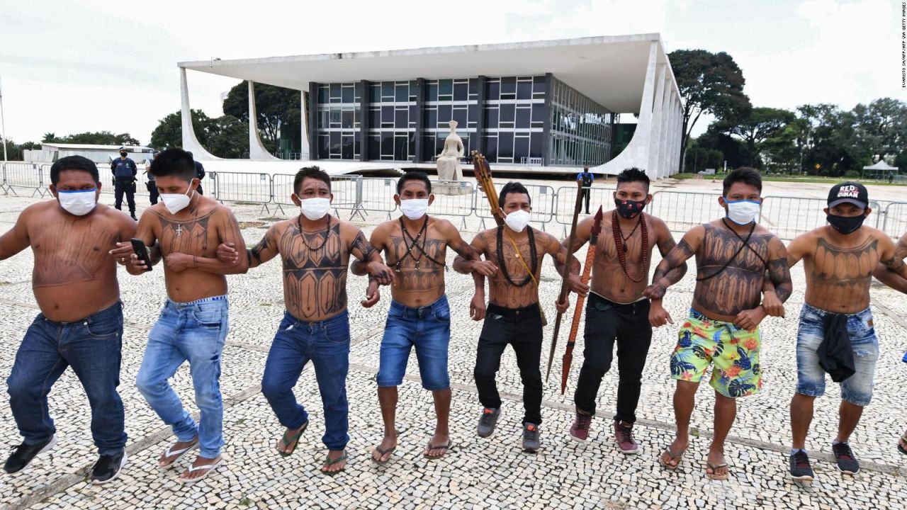 CNNE 981335 - brasil- indigenas protestan contra la mineria comercial