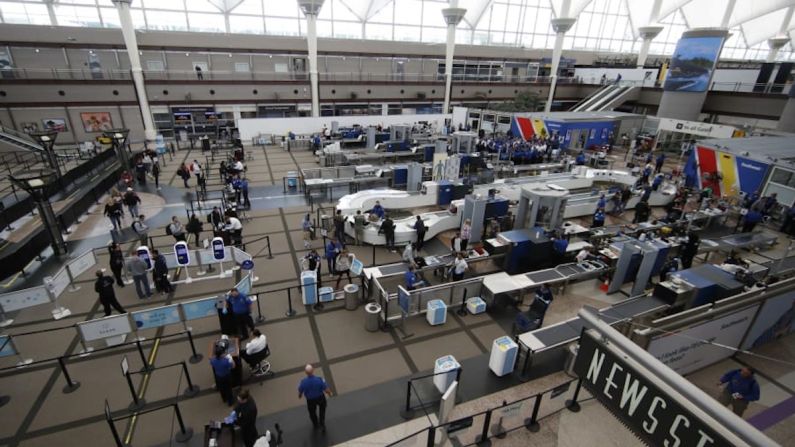 Denver (DEN) — El Aeropuerto Internacional de Denver, en Colorado, ocupó el séptimo lugar en 2020. Eso fue un aumento desde el número 16 en 2019.