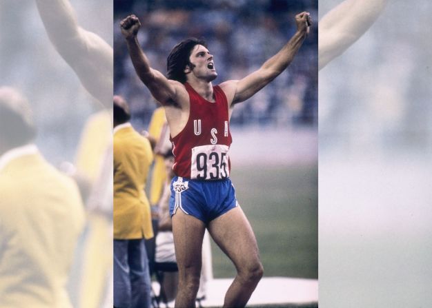 Jenner, antes Bruce, celebró un rendimiento récord en el decatlón durante los Juegos Olímpicos de Verano de 1976 en Montreal. La victoria convirtió a Jenner en una sensación al instante.