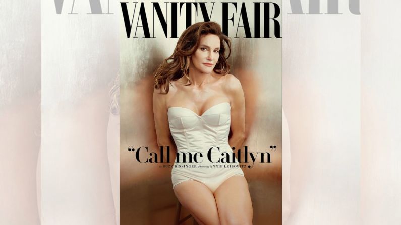 Vanity Fair presentó su portada con Jenner, con una imagen tomada por la famosa fotógrafa Annie Leibovitz en junio de 2015.