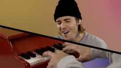 CNNE 984987 - justin bieber canta "peaches" con instrumentos escolares