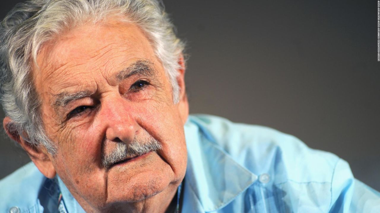 CNNE 985172 - operan de urgencia al expresidente de uruguay jose mujica