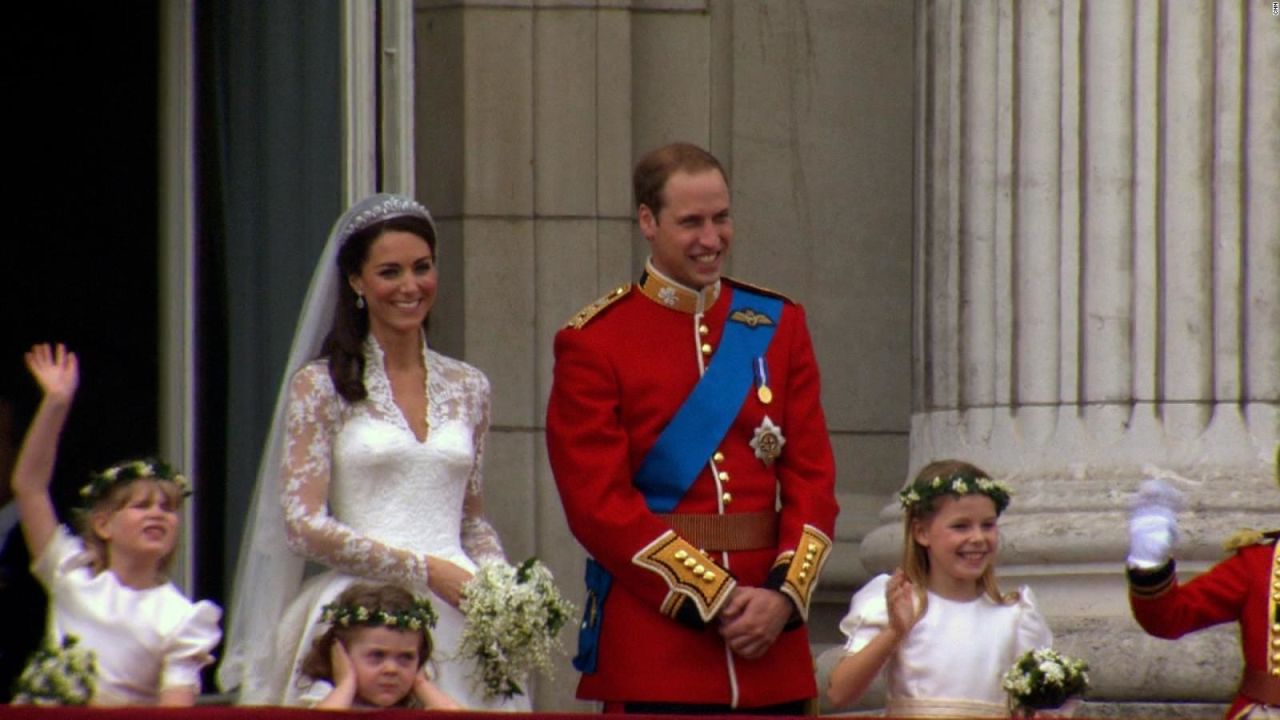 CNNE 986149 - el principe william y catalina celebran 10 anos de casados