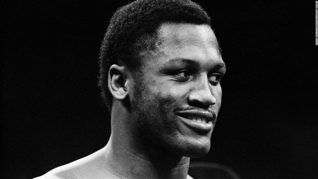 Joe Frazier representa a la gran mayoría de los atletas negros que simplemente están ahí, dice la Dr. Davis.