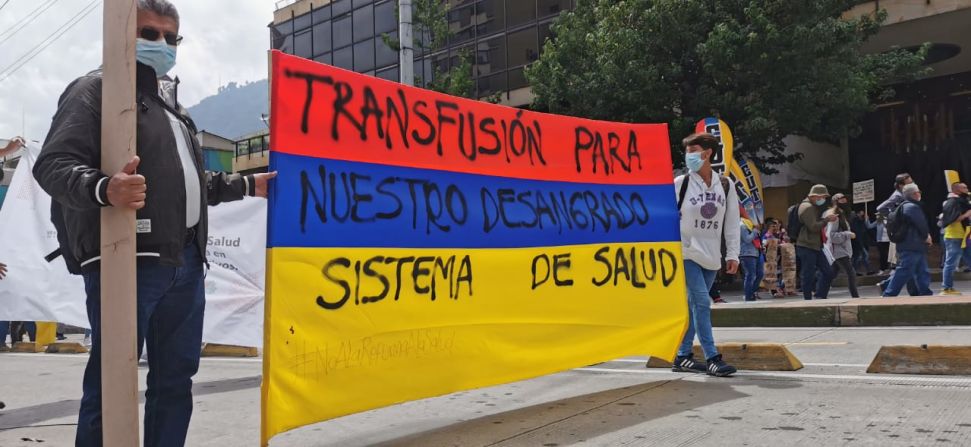 Las protestas en Colombia del 5 de mayo también piden respeto por el derecho a la salud.