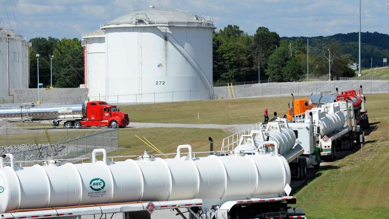 Cierre de oleoducto en ee. Uu. Genera preocupaciones sobre aumento en precios de combustibles | cnn
