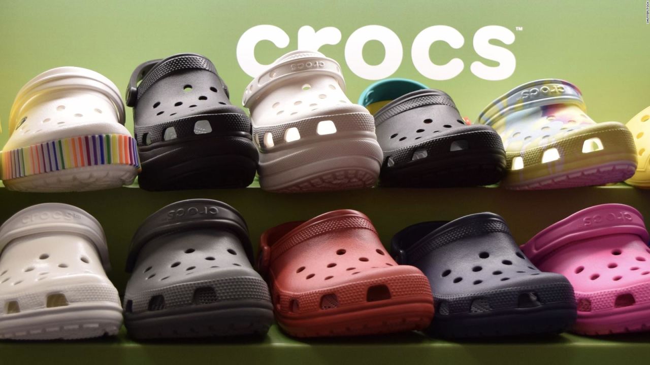 CNNE 992836 - crocs quiere agradecer a los trabajadores de la salud