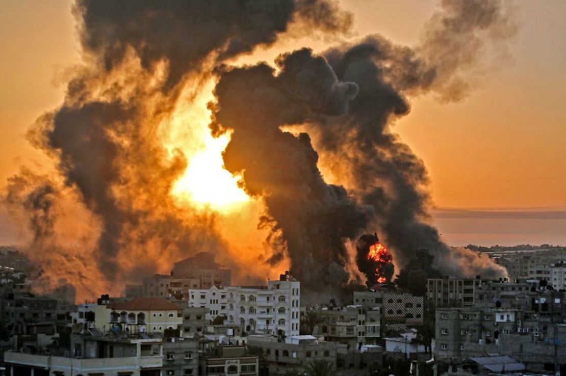 CNNE 993262 - topshot-palestnian-israel-conflict-gaza