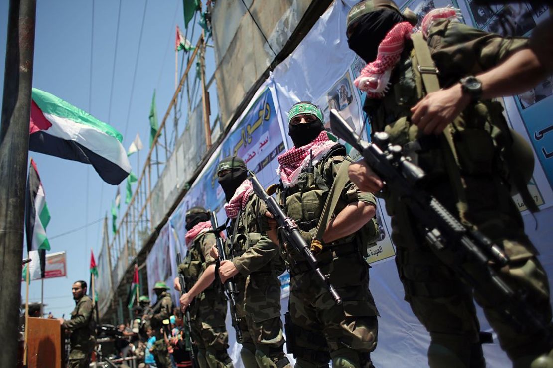 Militantes palestinos de las Brigadas de Ezzeldin Al-Qassam, el brazo armado de Hamas.