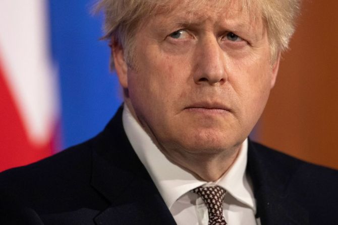 El primer ministro del Reino Unido, Boris Johnson, instó a "Israel y a los palestinos a dar un paso atrás".