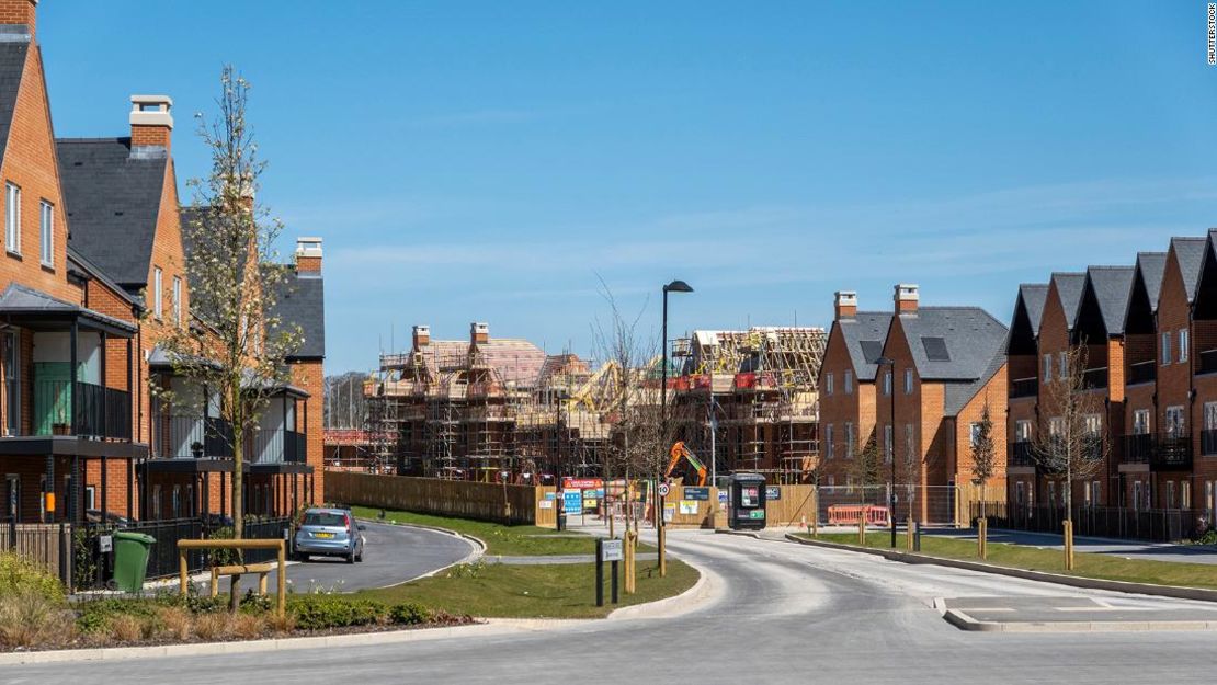 Nuevas viviendas al norte de Winchester, Inglaterra. Los precios de la vivienda en el Reino Unido aumentaron un 8,5% en 2020, la tasa de crecimiento anual más rápida desde 2014.
