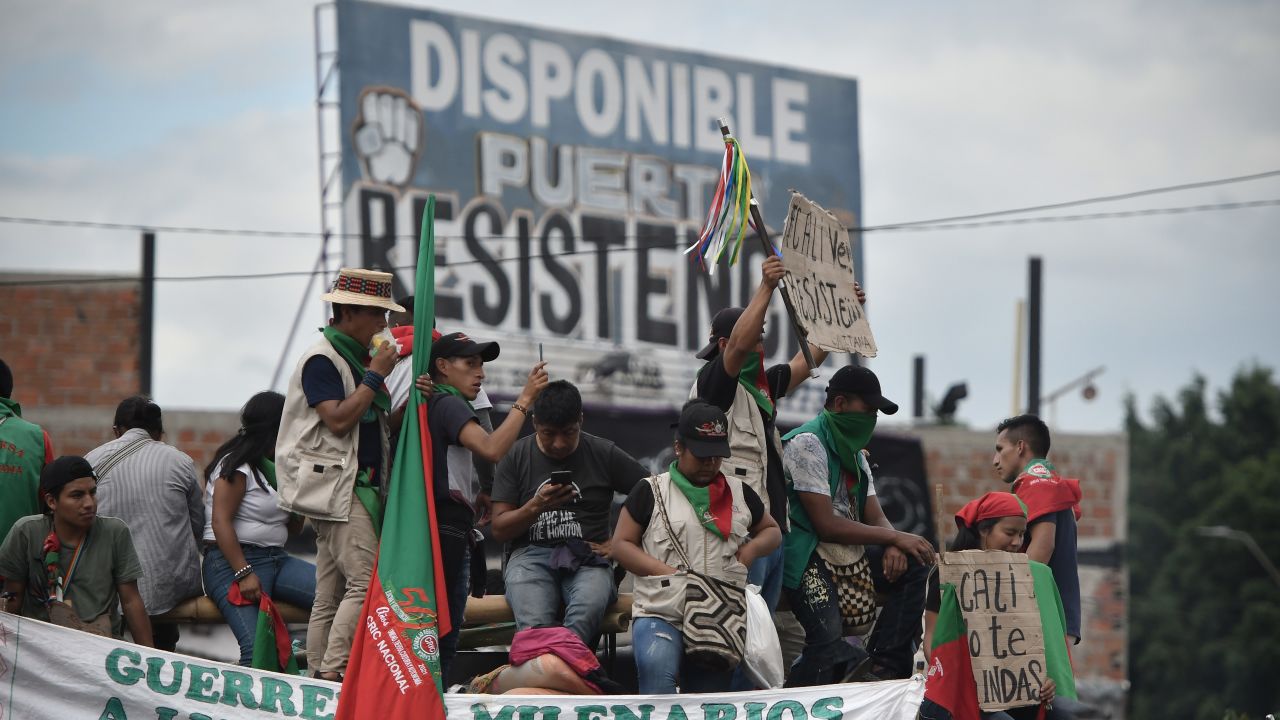 CNNE 995108 - colombians continue to strike after unsatisfactory first meeting with duque