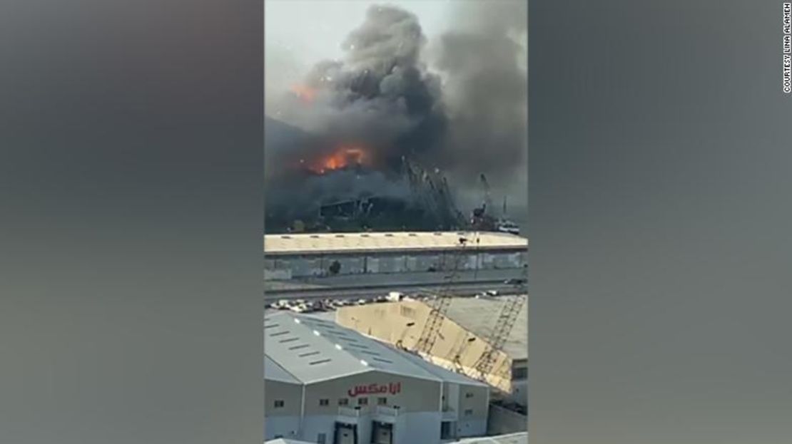 La primera explosión, vista desde el video de Lina Alameh.