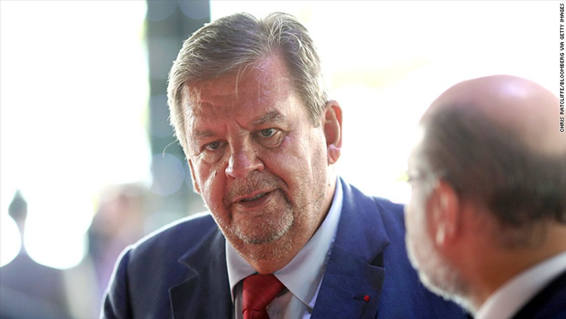 CNNE b8a7bc29 - 150610124343-johann-rupert-richemont-780x439