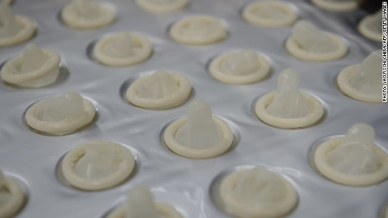 Corea del sur legaliza el adulterio y se disparan acciones de fabricante de condones | cnn