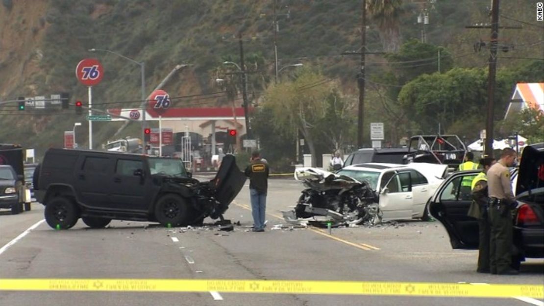 CNNE c3af25f6 - 150207200824-jenner-crash-scene-kabc-story-top