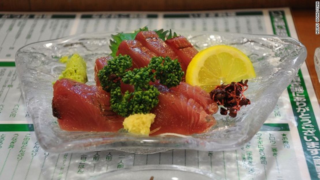 El sashimi de atún nunca tiene el mismo sabor después de probar la versión súper fresca en Wakayama.