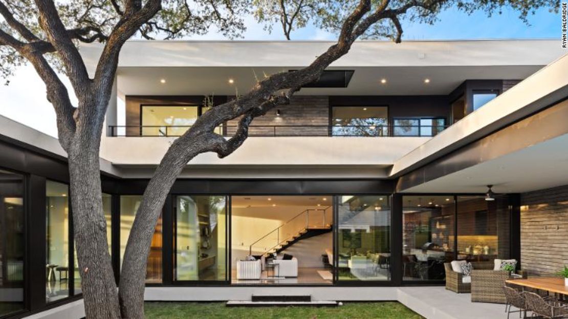 Esta casa nueva en Austin fue vendida por la firma Thomas Brown y se vendió por US$ 560.000 sobre el precio de venta.