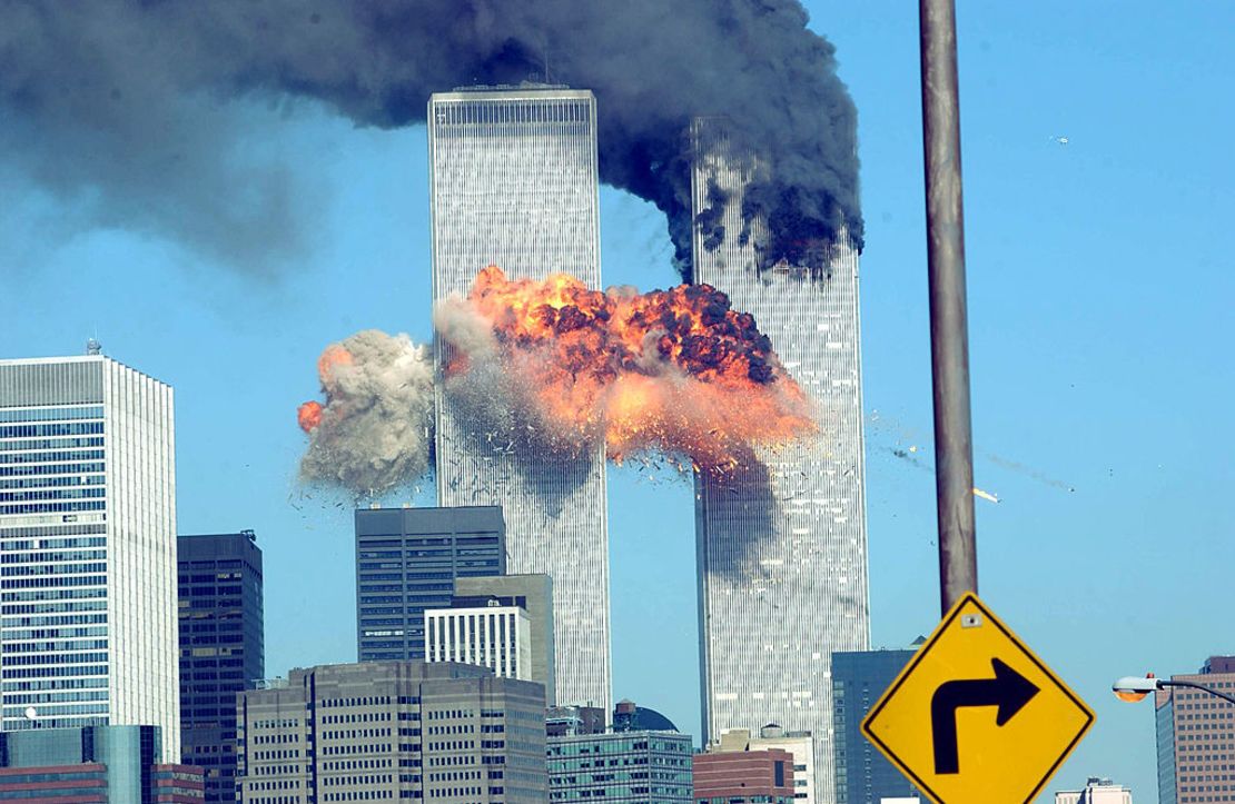 Así se veían las torres gemelas del World Trade Center el 11 de septiembre de 2001 cuando dos aviones se estrellaron contra ellas en los ataques terroristas más mortíferos de la historia del país.