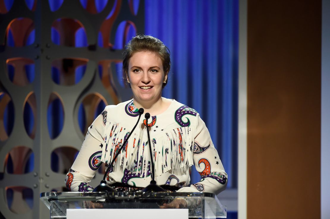 Lena Dunham, creadora de Girls, recientemente compartió por escrito su lucha con una enfermedad dolorosa asociada con la menstruación.