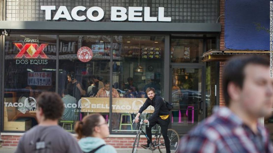 Taco Bell no especificó cuáles ni cuántos locales estaban afectados por la escasez de tortillas.