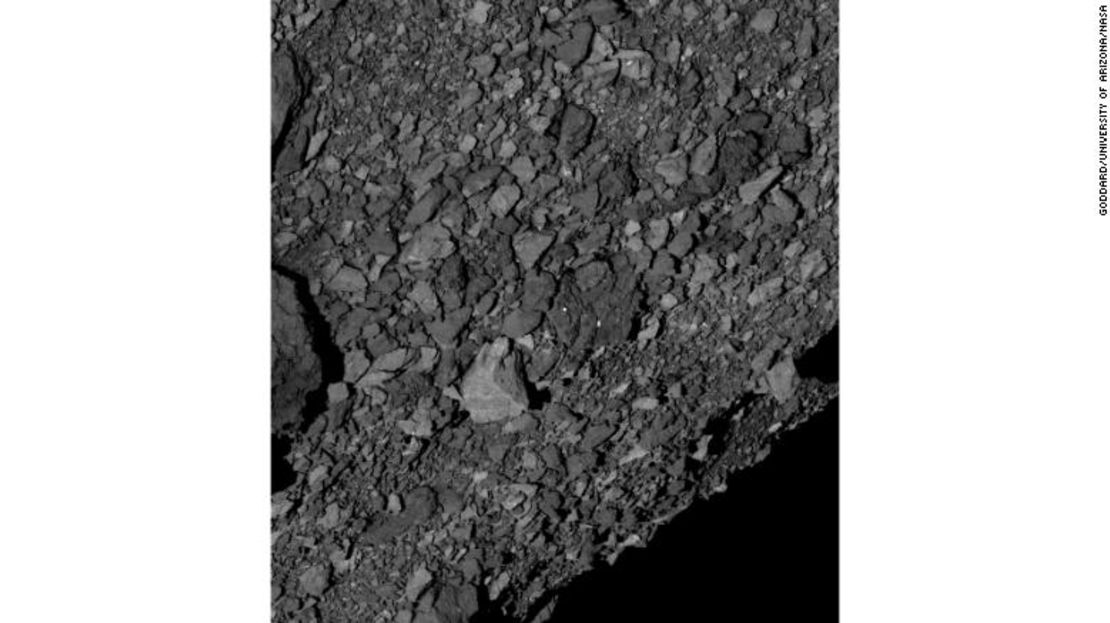 La superficie de Bennu está cubierta de piedras.