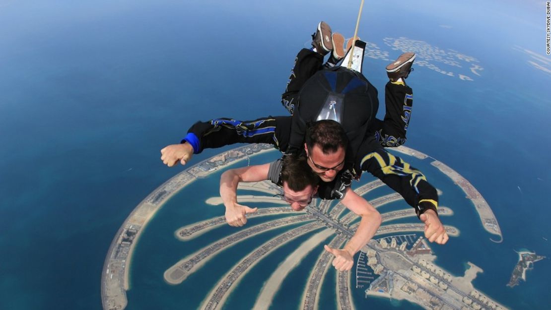 CNNE dd6bd54a - 130321133913-dubai-skydive-horizontal-large-gallery