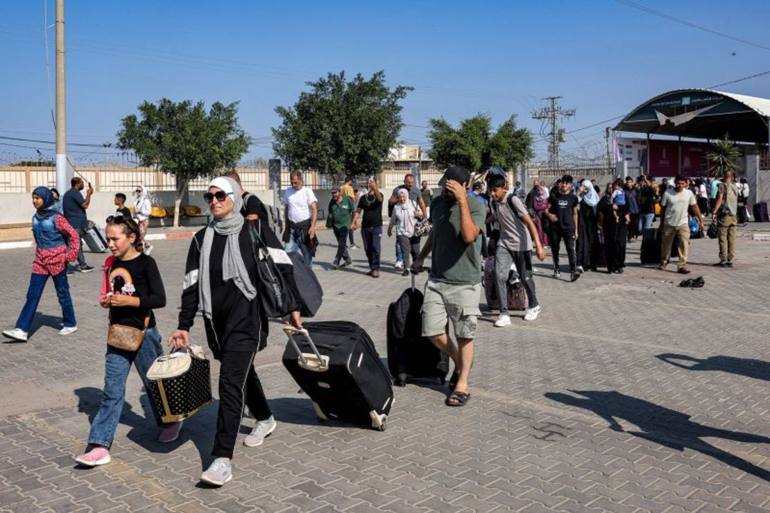 CNNE e06042dd - 231101100821-rafah-crossing-gaza-110123