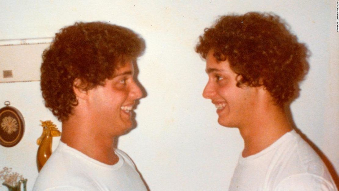 CNNE ec68e06b - 190117113003-three-identical-strangers-still-2-super-169