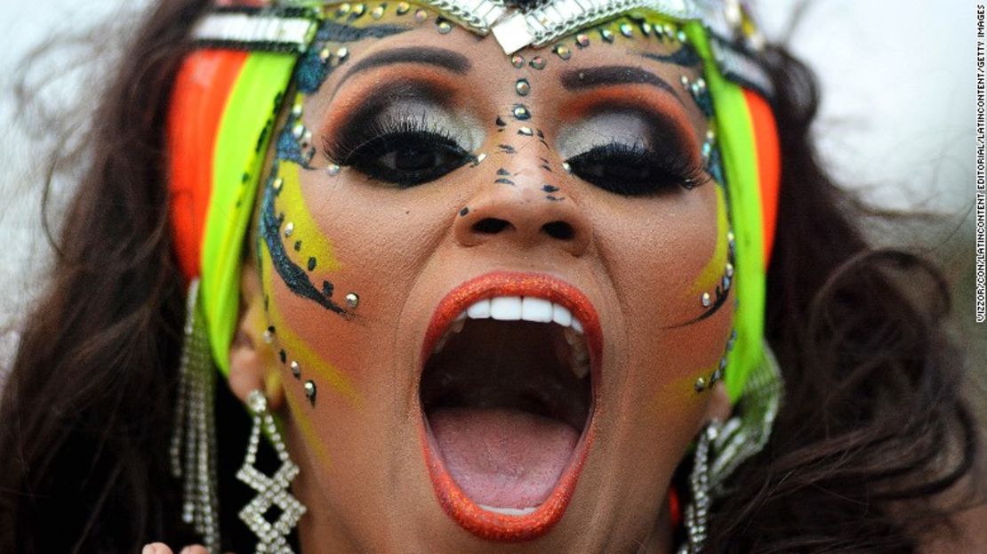 Este no es Río, mi vida. Es el Gran Desfile del Carnaval de Barranquilla, uno de los festivales más importantes de Colombia.