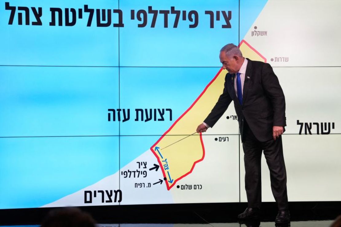 El 2 de septiembre, un día después de que las FDI recuperaran los cadáveres de seis rehenes ejecutados por Hamas en Gaza, Netanyahu celebró una conferencia de prensa. Afirmó que Israel debe conservar el control de la frontera entre Gaza y Egipto, conocida como el corredor Filadelfia.