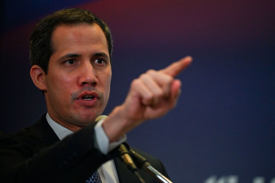 El líder opositor venezolano Juan Guaidó pronuncia un discurso durante una rueda de prensa en Caracas, el 16 de septiembre de 2022. Crédito: FEDERICO PARRA/AFP vía Getty Images