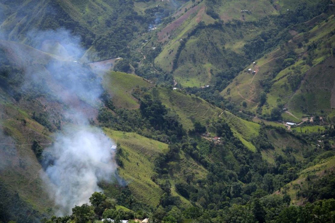 Fotografía de plantaciones de coca en el Catatumbo, departamento de Norte de Santander, Colombia, tomada el 18 de agosto de 2022. La región del Catatumbo alberga la mayor área de cultivos ilegales de hoja de coca utilizada para fabricar cocaína en el mundo, lo que la convierte en un centro de operaciones organizadas del delito.