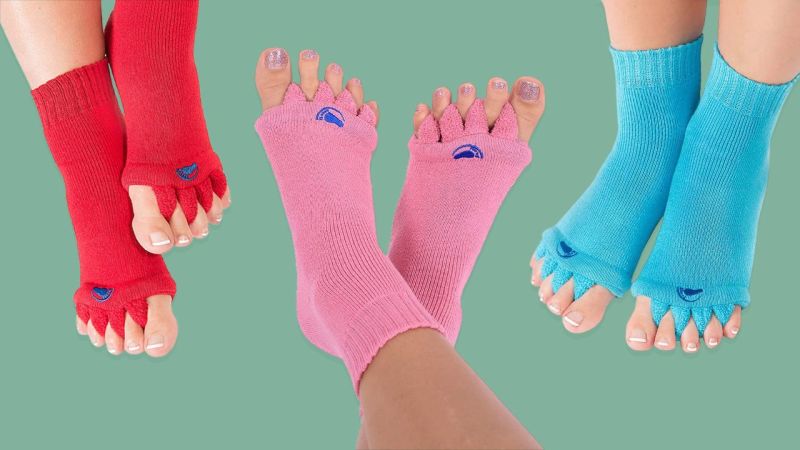 Foot Alignment Socks with Toe Separators by My Happy Feet | for Men or  Women | Pink (Small)