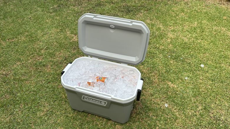 coleman-316-cooler-cnnu-1.jpg